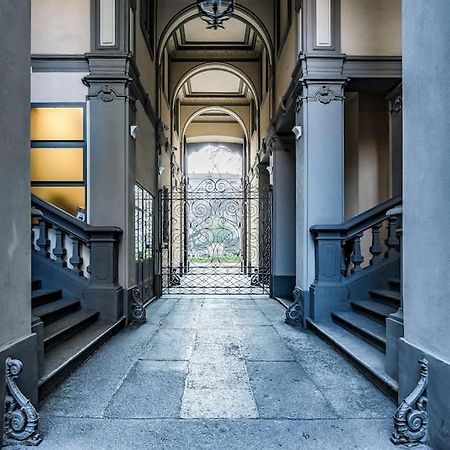 Ad Un Passo Dal Duomo Elegante Appartamento Wifi Mailand Exterior foto