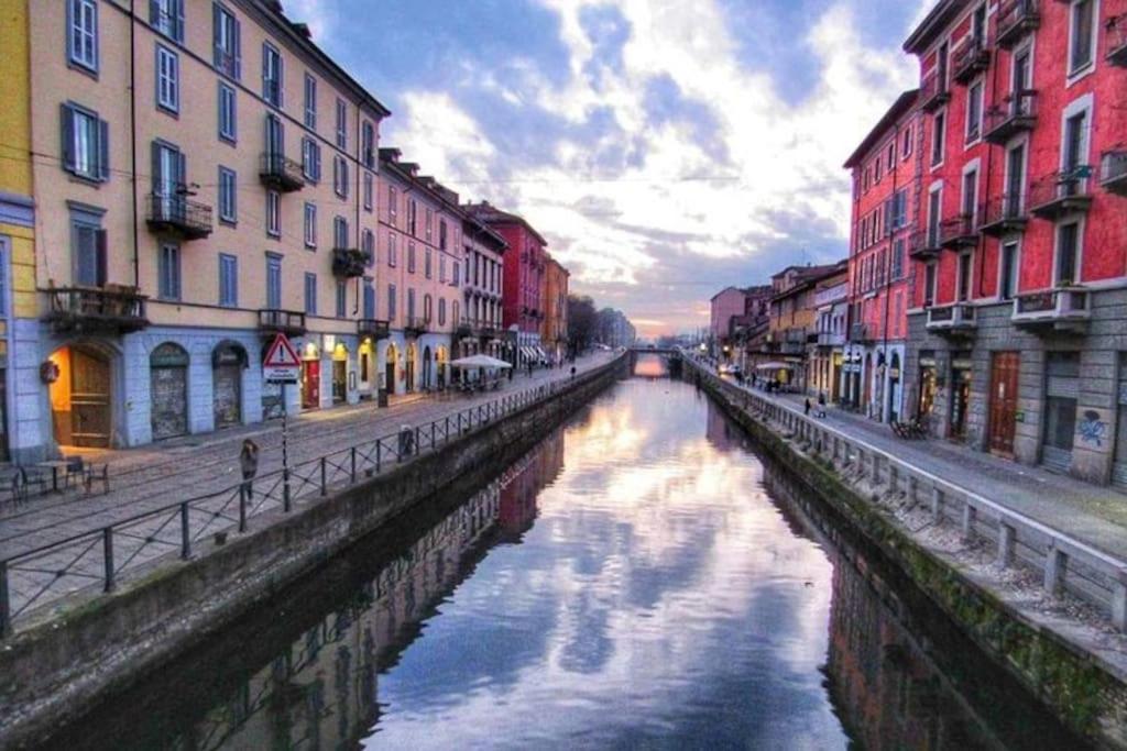 Ad Un Passo Dal Duomo Elegante Appartamento Wifi Mailand Exterior foto